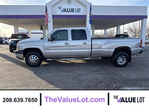 2005 Chevrolet Silverado 3500 LS Crew Cab
