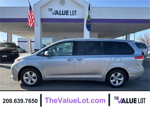 2012 Toyota Sienna LE