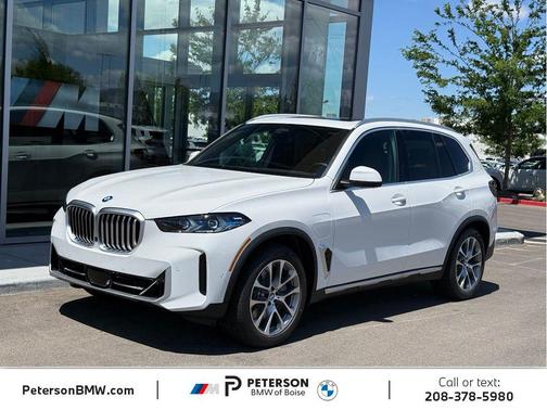 Alpine White 2026 BMW X5 PHEV xDrive50e