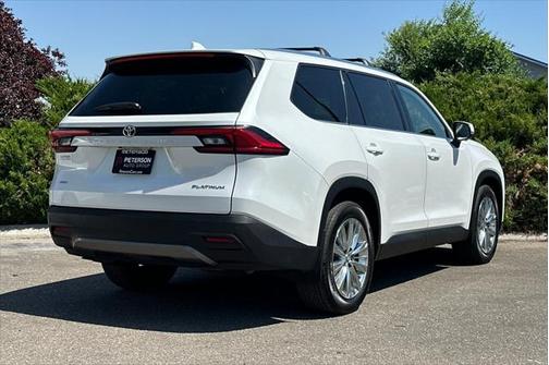 2024 Toyota Grand Highlander Platinum