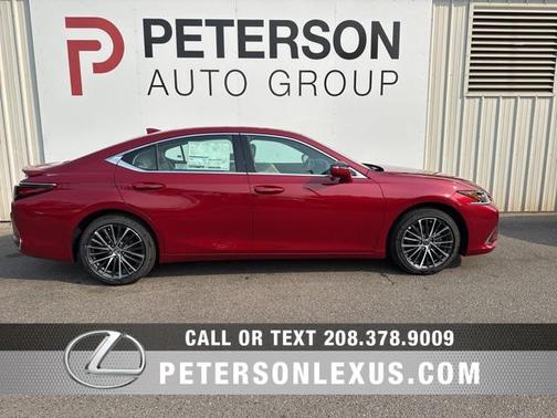 2025 Lexus ES 300h Base