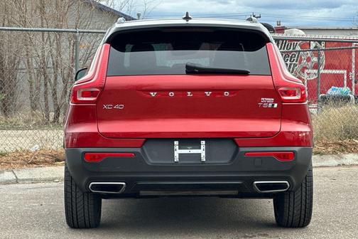 2020 Volvo XC40 T5 R-Design