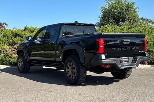2025 Toyota Tacoma Hybrid Trailhunter