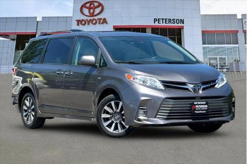 2020 Toyota Sienna XLE