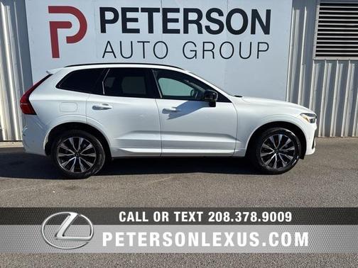 2024 Volvo XC60 B5 Plus Dark Theme