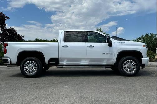 2023 Chevrolet Silverado 3500 High Country