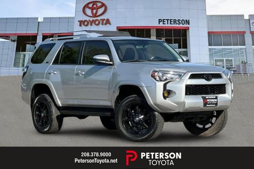 Classic Silver Metallic 2018 Toyota 4Runner SR5