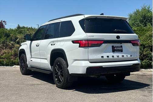 2024 Toyota Sequoia Platinum