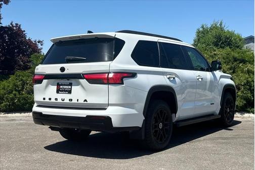2024 Toyota Sequoia Platinum
