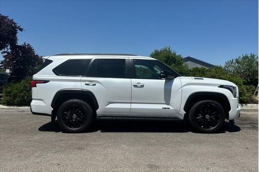2024 Toyota Sequoia Platinum