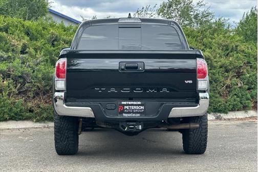 2022 Toyota Tacoma TRD Off Road