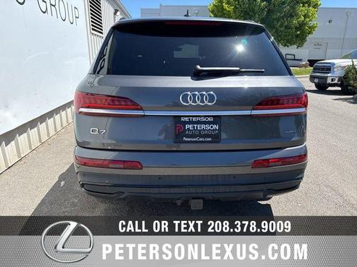 Samurai Gray Metallic 2020 Audi Q7 55 Prestige