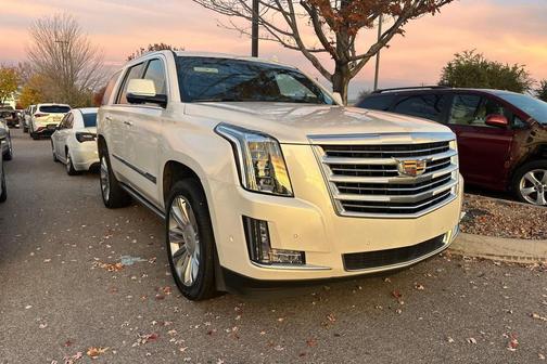 2017 Cadillac Escalade Platinum
