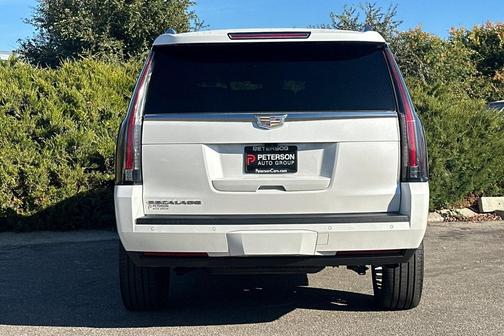 2017 Cadillac Escalade Platinum