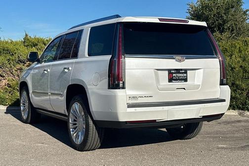 2017 Cadillac Escalade Platinum