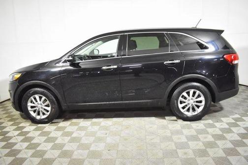 2017 Kia Sorento L