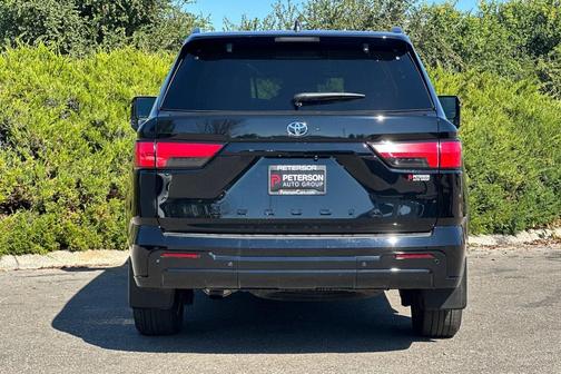 2024 Toyota Sequoia Platinum