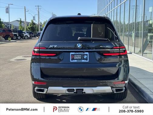 2025 BMW X7 xDrive40i