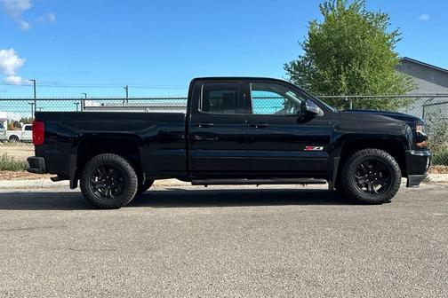 Black 2018 Chevrolet Silverado 1500 2LT