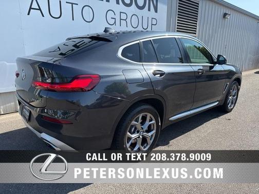 2022 BMW X4 xDrive30i