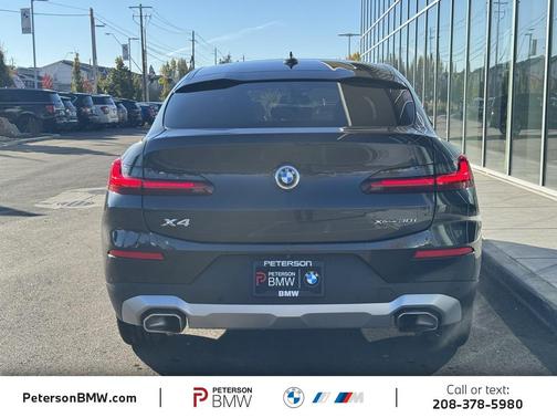 2022 BMW X4 xDrive30i