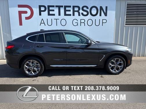 2022 BMW X4 xDrive30i