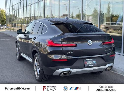2022 BMW X4 xDrive30i