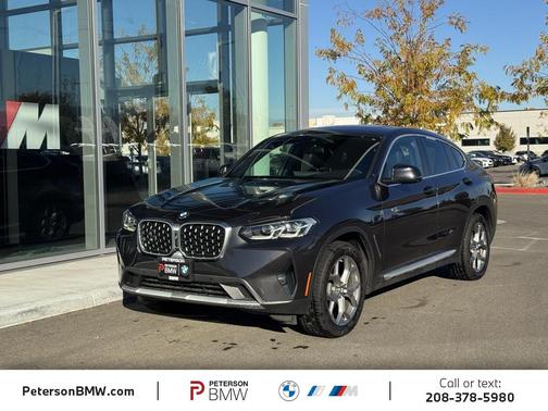 2022 BMW X4 xDrive30i