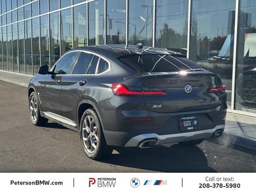 2022 BMW X4 xDrive30i