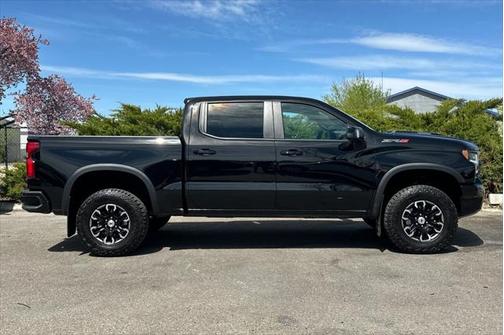 2024 Chevrolet Silverado 1500 ZR2