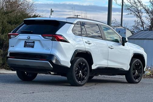 2024 Toyota RAV4 Hybrid SE