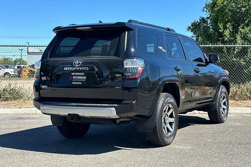 Midnight Black Metallic 2024 Toyota 4Runner TRD Off Road Premium