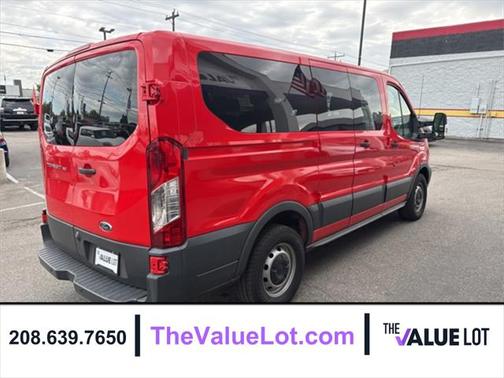2017 Ford Transit-150 XL