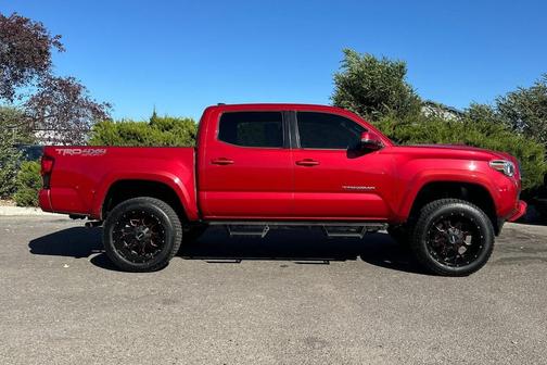 2019 Toyota Tacoma TRD Sport