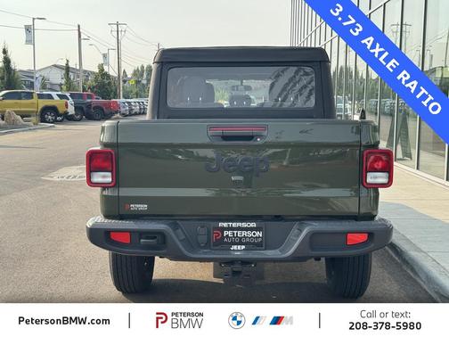 2022 Jeep Gladiator Sport