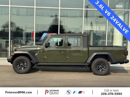 2022 Jeep Gladiator Sport
