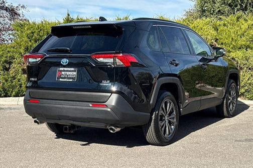 2023 Toyota RAV4 Hybrid XLE Premium