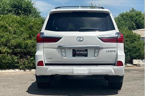 2017 Lexus LX 570 Base