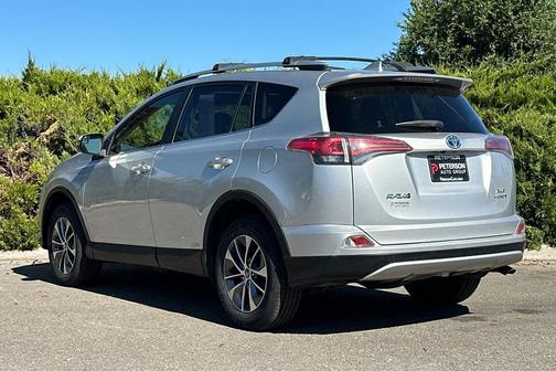 2016 Toyota RAV4 Hybrid XLE