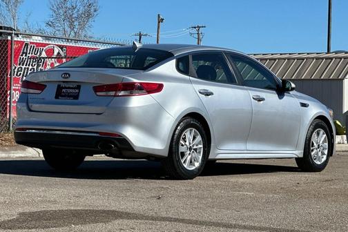2017 Kia Optima LX