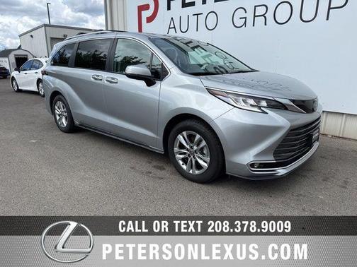 2022 Toyota Sienna Limited