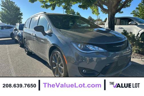 Ceramic Gray Clearcoat 2020 Chrysler Pacifica Touring-L Plus