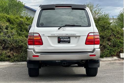 2000 Toyota Land Cruiser Base