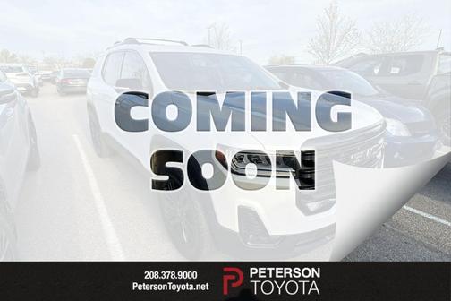 White Frost Tricoat 2023 GMC Acadia AWD SLT