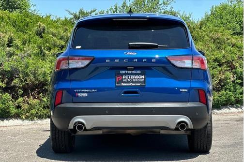 2022 Ford Escape Titanium
