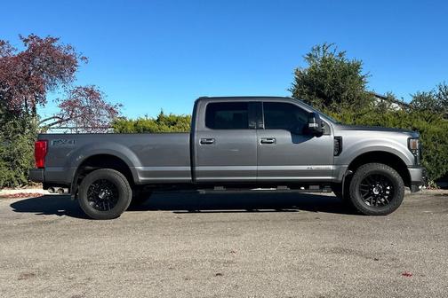 2022 Ford F-350 Lariat