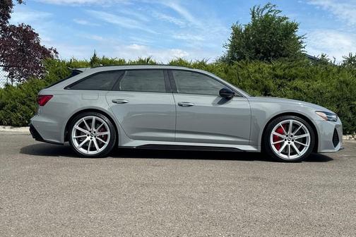 2021 Audi RS 6 Avant 4.0T