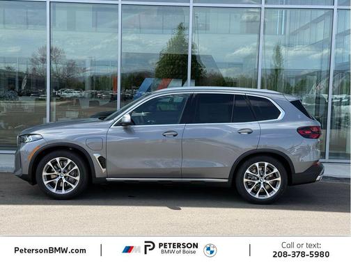 Skyscraper Grey Metallic 2026 BMW X5 PHEV xDrive50e
