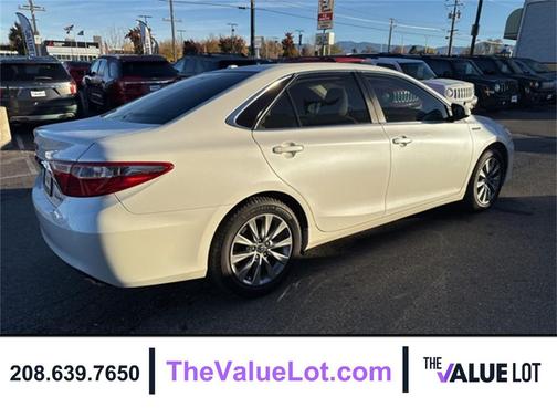 2016 Toyota Camry Hybrid XLE