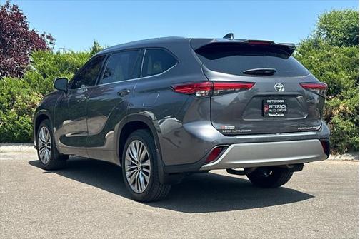 2020 Toyota Highlander Platinum